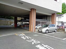 [駐車場] 駐車場の空き状況に関しましては、お問い合わせください。？