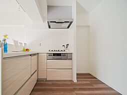 [キッチン] 家族の健康を支えるキッチン。毎日使う場所だから気持よく使えて、居心地の良い空間に。