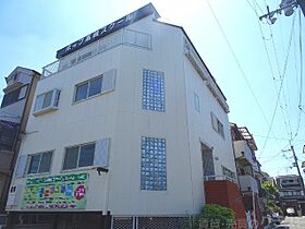 ポップ高槻  ｜ 大阪府高槻市津之江北町（賃貸マンション2K・3階・30.00㎡） その1