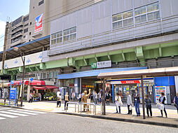 [周辺] 【ＪＲ亀有駅】駅ビルBeansにはファッション、雑貨、レストラン、カフェなどがあり、夜21時まで営業。（一部飲食店は23時まで）