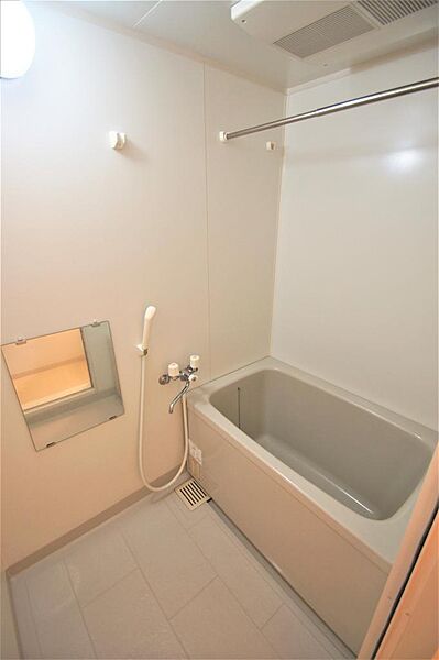 画像14:浴室もきれいに清掃されております。