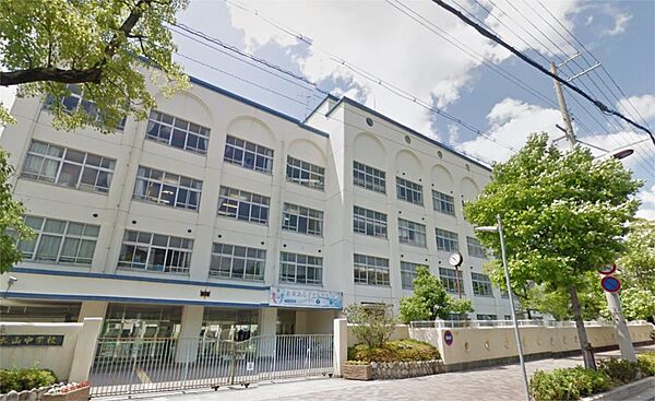 画像18:神戸市立本山中学校（1804m）