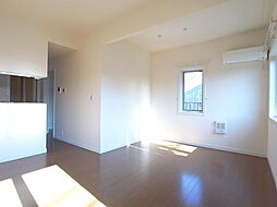 ゴールデンリーフ D 2階1LDKの室内