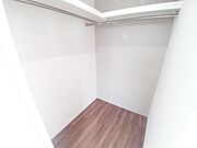 いろいろなタイプの収納付きでお片付けが便利です