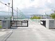 小城市立三日月小学校（1097m）