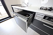 食器洗機付き　家事も時短になりそうです(　^^　)
