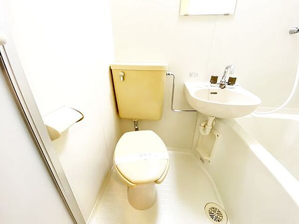 シャ・ノアール 1階 | 神奈川県鎌倉市大船 賃貸マンション トイレ