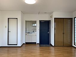 マンションTiara 5A 5階ワンルームのリビング/ダイニング