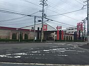 松源西浜店まで897m