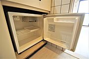 ミニ冷蔵庫も備え付けです。