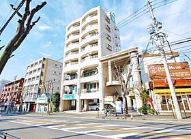 けやき通り内山  ｜ 福岡県北九州市小倉北区中井1丁目（賃貸マンション1R・5階・27.50㎡） その1