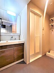 アロッジオ金剛