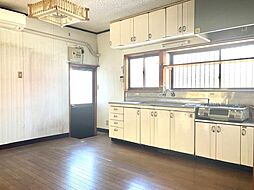 JR高徳線 勝瑞駅 4km 6LDKのリビング/ダイニング