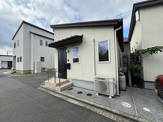 外観 松山市余戸中4丁目