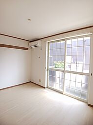 フローレンス2002　Ｂ 101 1階2DKのリビング/ダイニング