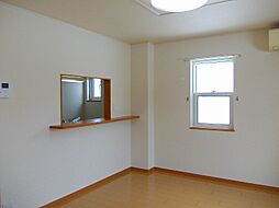 フローレスＡ 102 1階2LDKのリビング/ダイニング