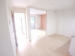 エレガンス　I 101 1階2DKのリビング/ダイニング