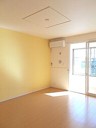 カーサピッコロ 102 1階1LDKのリビング/ダイニング