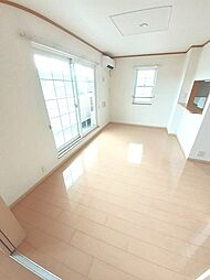 シューベルブ・メゾンＡ 201 2階3LDKのリビング/ダイニング