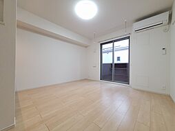 アルカンジュ 104 1階ワンルームのリビング/ダイニング