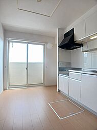 シャイン・ワン 101 1階2DKのリビング/ダイニング