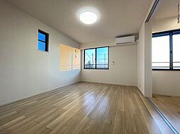 リバーシーズン 203 2階1LDKのリビング/ダイニング