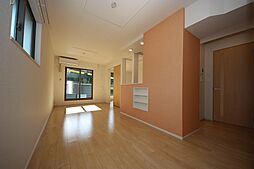 メゾン・アベニール 205 2階2LDKのリビング/ダイニング