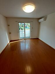 カサ・デ・ロサＢ 103 1階ワンルームのリビング/ダイニング