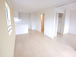 ビラ・ベスト・かつらぎIII弐番館 201 2階2LDKのリビング/ダイニング