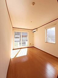 グリーンプレイスI 101 1階2DKのリビング/ダイニング