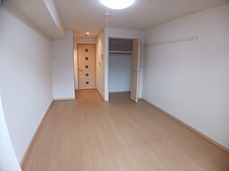 サル　ドゥ　セジュール 208 2階ワンルームのリビング/ダイニング