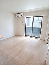 スプリーム・レジデンス　I 101 1階2LDKのリビング/ダイニング