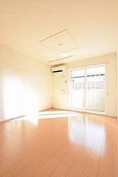 メゾン・ラ・ボヌールIX 102 1階1LDKのリビング/ダイニング