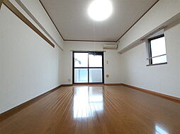 フリーアメニティ　ＯＮＥ 107 1階1Kのリビング/ダイニング