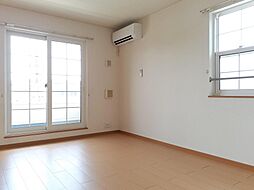 パークハイツ尾島 202 2階2LDKのリビング/ダイニング