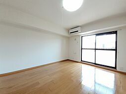 アニュー　アフェニティー 203 2階ワンルームのリビング/ダイニング