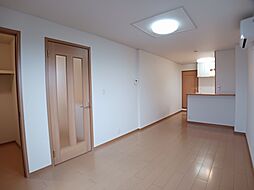 キャスケット 201 2階1Kのリビング/ダイニング