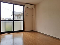 ファームヤード吉住 202 2階2DKのリビング/ダイニング