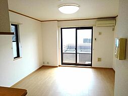 アンジュ 101 1階ワンルームのリビング/ダイニング