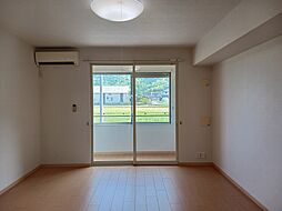 ヒルズ　キザキ　Ｃ 101 1階ワンルームのリビング/ダイニング