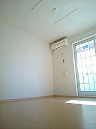 ファミリータイズIII 102 1階2DKのリビング/ダイニング