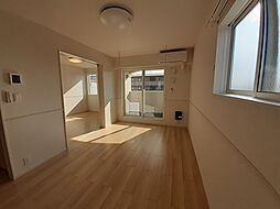 エミールI 201 2階2LDKのリビング/ダイニング