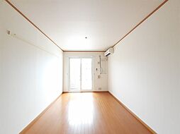 カーサドマーニ 102 1階1LDKのリビング/ダイニング