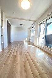 ヴィ　エスターテ 202 2階2LDKのリビング/ダイニング