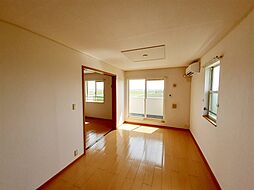 マザ−ズ小城II 203 2階2LDKのリビング/ダイニング