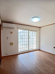 スイートベリー 103 1階2LDKのリビング/ダイニング