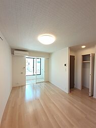 アルヴィータＢ 104 1階1LDKのリビング/ダイニング