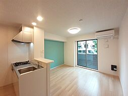 アベニール 101 1階ワンルームのリビング/ダイニング