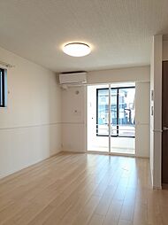 アビタシオン　ワイユー　I 102 1階1LDKのリビング/ダイニング