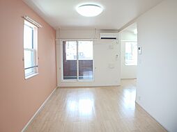 ベルソレイユII 202 2階1LDKのリビング/ダイニング